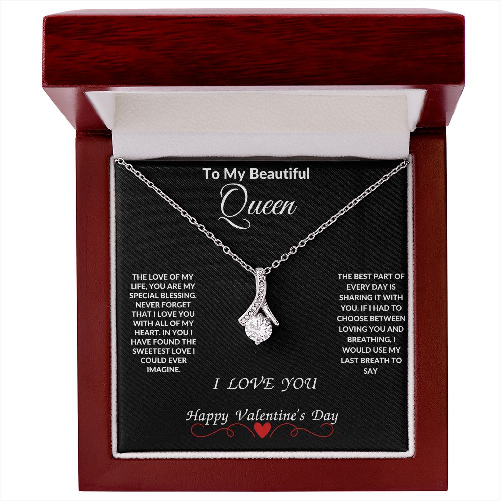 Alluring Beauty Necklace/Queen